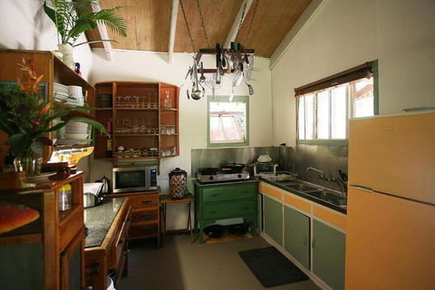 Tropical Bliss Bed & Breakfast - Great Ocean Road Tourism 5