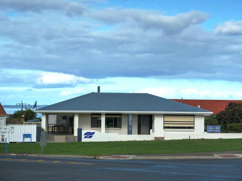 Salty Air Apartments Kingscote Kangaroo Island - Great Ocean Road Tourism 4