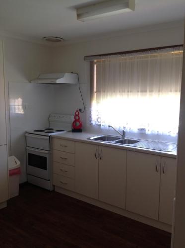 7 Melbourne Street - Great Ocean Road Tourism 2
