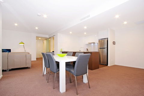 Accommodate Canberra - IQ - Braddon - Great Ocean Road Tourism 6