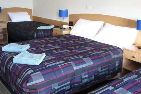 White Manor Motel - Great Ocean Road Tourism 5