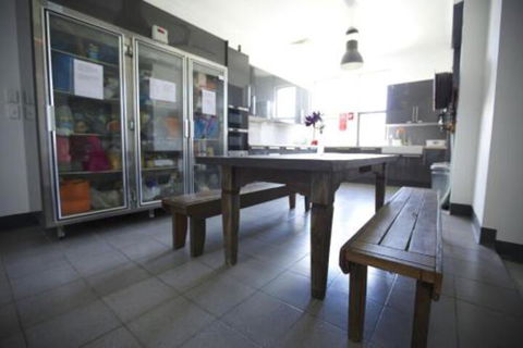 EBS Sydney Hostel - Great Ocean Road Tourism 5