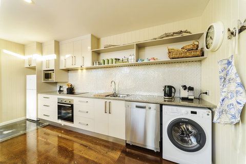 Coastal Pods Wynyard - Great Ocean Road Tourism 5