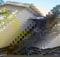 Gateway Lifestyle Lorikeet - Great Ocean Road Tourism