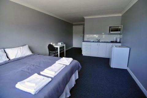 Bribie Island Square - Great Ocean Road Tourism 4