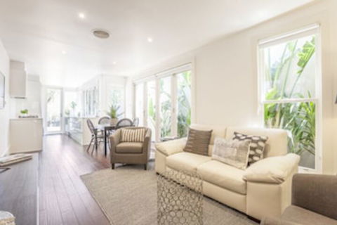 BOUTIQUE STAYS - South Yarra Lane - Great Ocean Road Tourism 0