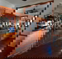 Yongala Lodge by The Strand