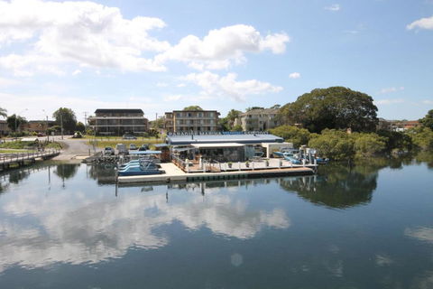 CHILL OUT LAKESIDE At FORSTER - Great Ocean Road Tourism 3