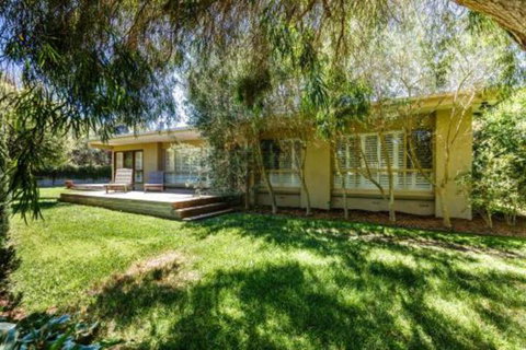 Simple Harmony - Great Ocean Road Tourism 4