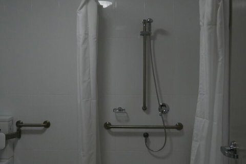 Castle Crest Motel - Great Ocean Road Tourism 2