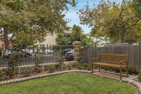 Dalziel Lodge - Great Ocean Road Tourism 0