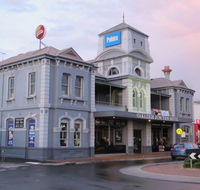 Oakleigh Junction Hotel - Great Ocean Road Tourism