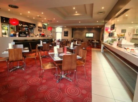 The Riviera Hotel - Great Ocean Road Tourism 0