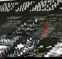 OAKS ON MELBA - Great Ocean Road Tourism