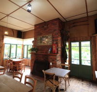 The Blue Duck Inn Hotel Pub - Great Ocean Road Tourism