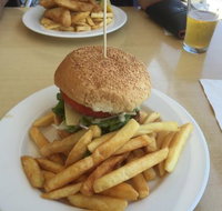Crown Hotel Motel - Grafton Restaurant - Great Ocean Road Tourism