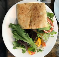 No 325 Cafe - Great Ocean Road Tourism