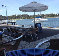 Sam's Pizzeria on the waterfront - Great Ocean Road Tourism