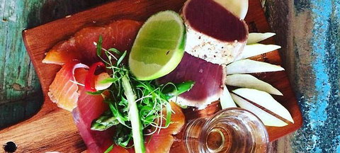 Victoria Hotel Bistro - Great Ocean Road Tourism 2