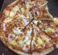 Crust Gourmet Pizza Bar Woolongong - Great Ocean Road Tourism