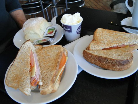 McDonald's - Great Ocean Road Tourism 0