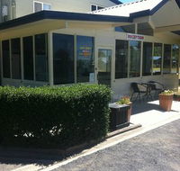 Poplar Caravan Park  Harry's Snack Shack