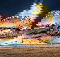 Singh Thai Restaurant - Great Ocean Road Tourism