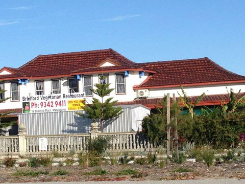 Bradford Vegetarian Restaurant - Great Ocean Road Tourism 0