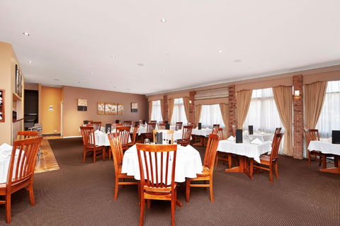 Trappers Restaurant - Great Ocean Road Tourism 0