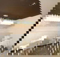 Fat Arnie Restaurant  Bar - Royal Pacific Hotel - Great Ocean Road Tourism