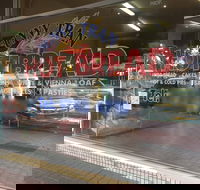 Sunny Tran Hot Bread - Great Ocean Road Tourism