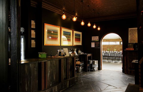 Maximilian's Restaurant - Great Ocean Road Tourism 1