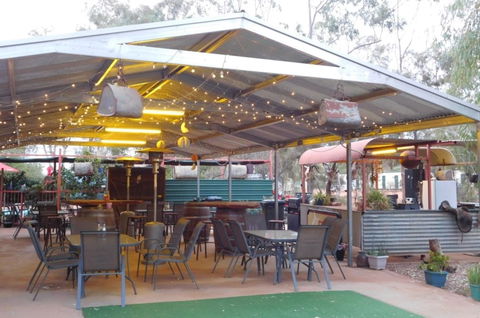 Stuarts Well Roadhouse- Restaurant & Bar - Great Ocean Road Tourism 1