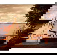 Lake's Folly Vineyard - Great Ocean Road Tourism