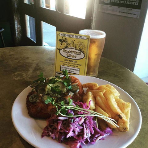Captain Cook Hotel - Millers Point - Great Ocean Road Tourism 0