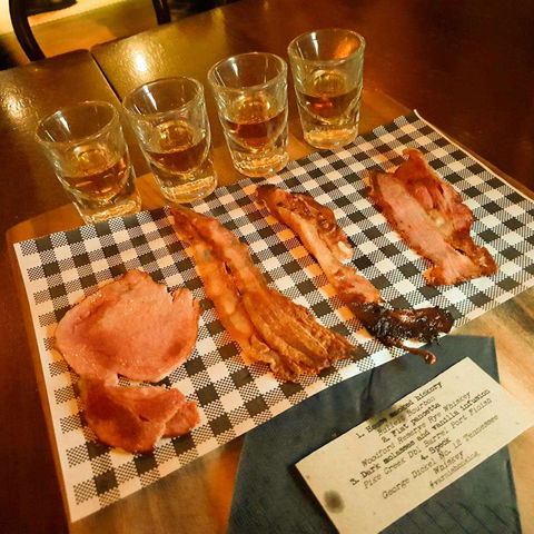 IXL Long Bar - Great Ocean Road Tourism 0