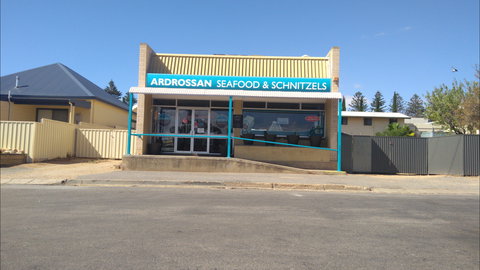 Ardrossan Seafood And Schnitzels - Great Ocean Road Tourism 0