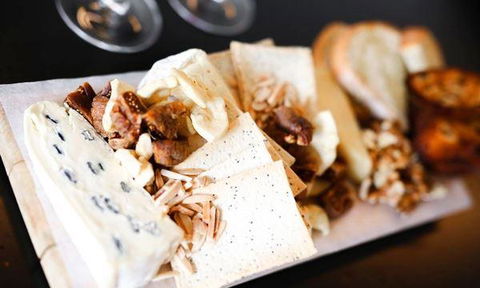 The Stables Craft Bar & Kitchen - Great Ocean Road Tourism 1