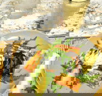 The Pot 'n' Kettle Coffee House - Great Ocean Road Tourism