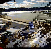 Sam's Pizzeria on the Waterfront - Great Ocean Road Tourism