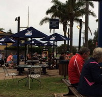 Shoalhaven Heads Hotel - Great Ocean Road Tourism