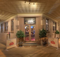 Miles Windsor Hotel
