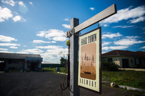 Robe Town Brewery - Great Ocean Road Tourism 1