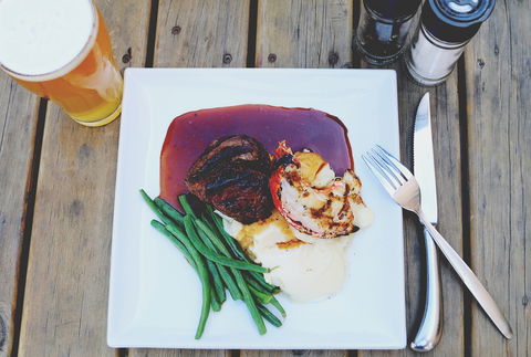 Caledonian Inn ROBE - Great Ocean Road Tourism 1