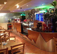 Montania Cafe Bar Restaurant - Great Ocean Road Tourism