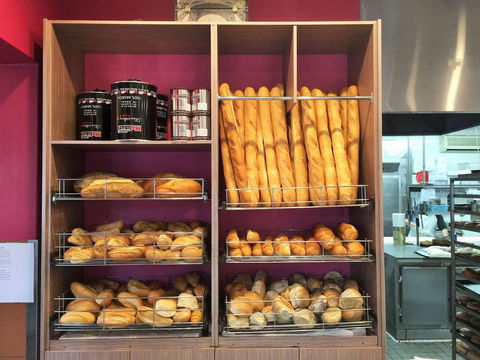 Pierre's Patisserie & Cafe - Great Ocean Road Tourism 0