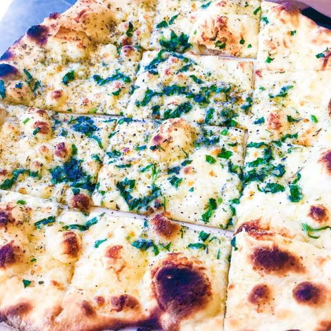 Fratelli's Wood Fired Pizza - Great Ocean Road Tourism 0