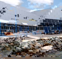 GJ's Bay Cafe and Grill - Great Ocean Road Tourism