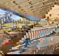 Railway Hotel Bribbaree - Great Ocean Road Tourism