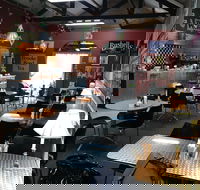 Mai's Kitchen Rules Cafe